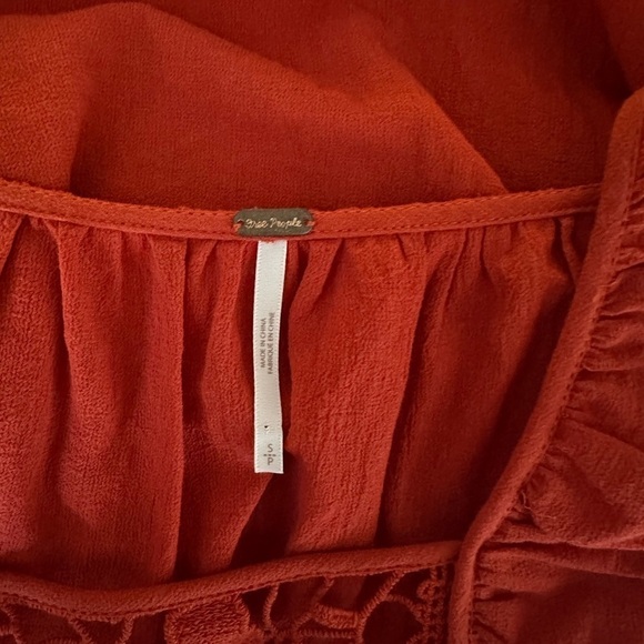 Free People A‎ Little Secret Lace Boho Top Size Small - Picture 7 of 9